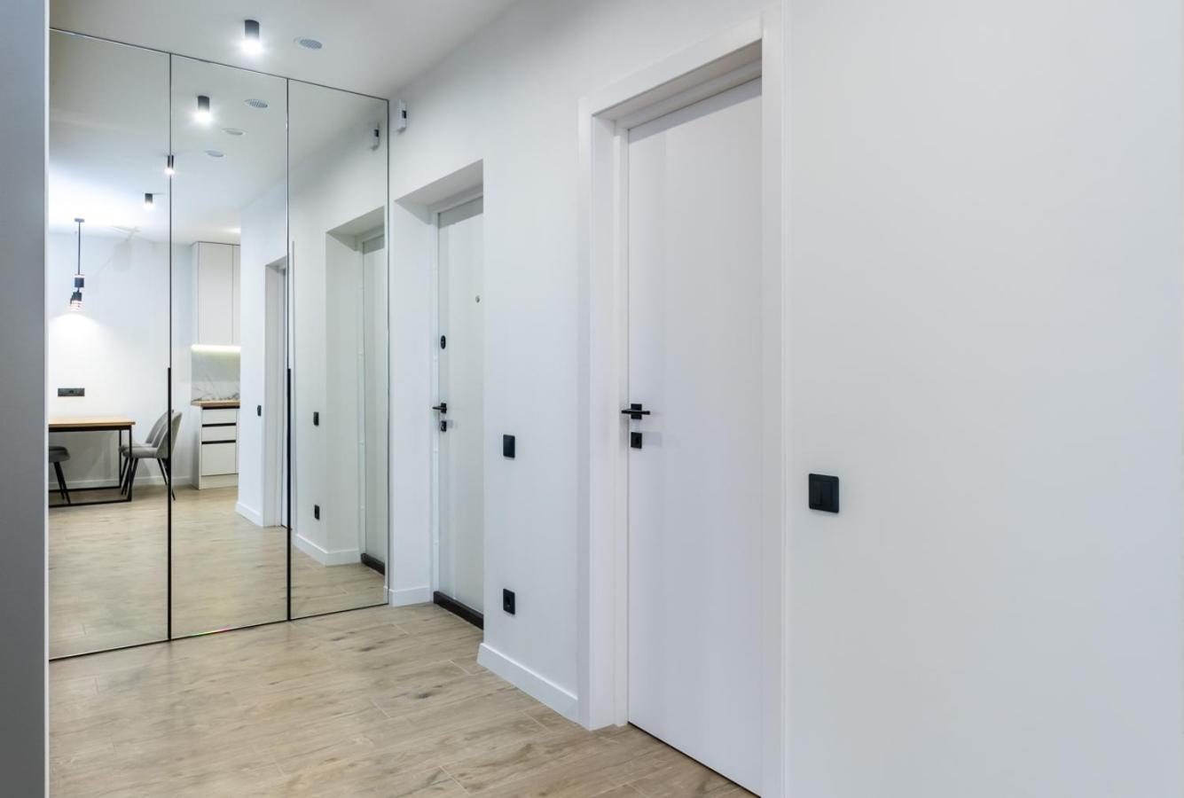 Luxury Apartment Near Metro Station Osokorky Kiew Exterior foto