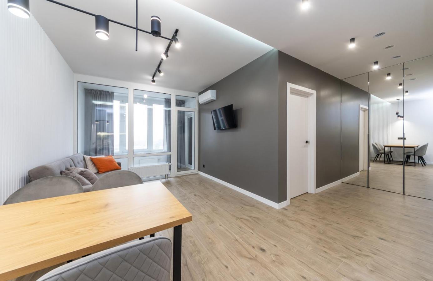 Luxury Apartment Near Metro Station Osokorky Kiew Exterior foto